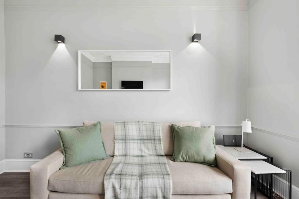 Appartamento Chiswick Park Acton Town Garden Londra