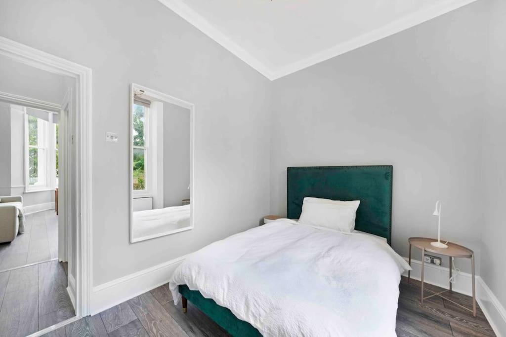 Chiswick Park Acton Town Garden * London